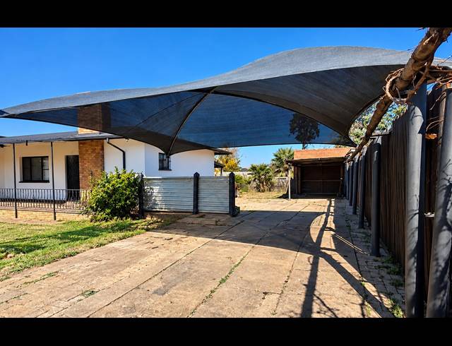 3 BEDROOM HOUSE FOR SALE IN VANDERBIJLPARK CW 6